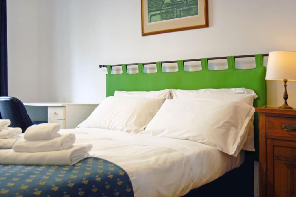 Near Colosseum By Varental 2Br + 1Sb Rome Extérieur photo