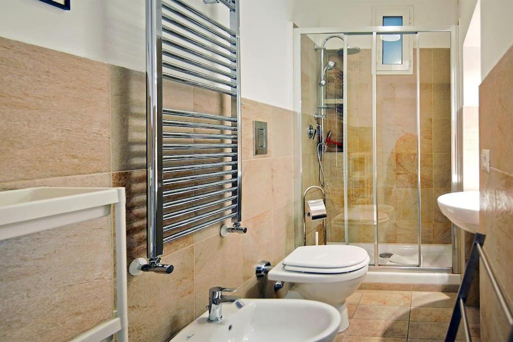 Near Colosseum By Varental 2Br + 1Sb Rome Extérieur photo